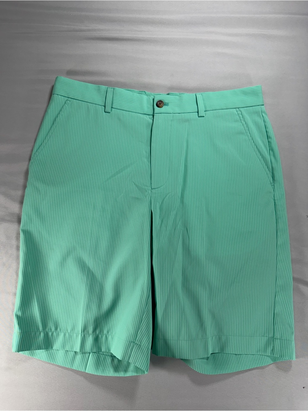 Greg Norman Seersucker Golf Shorts Mint Green Striped Men Size 32 #1056